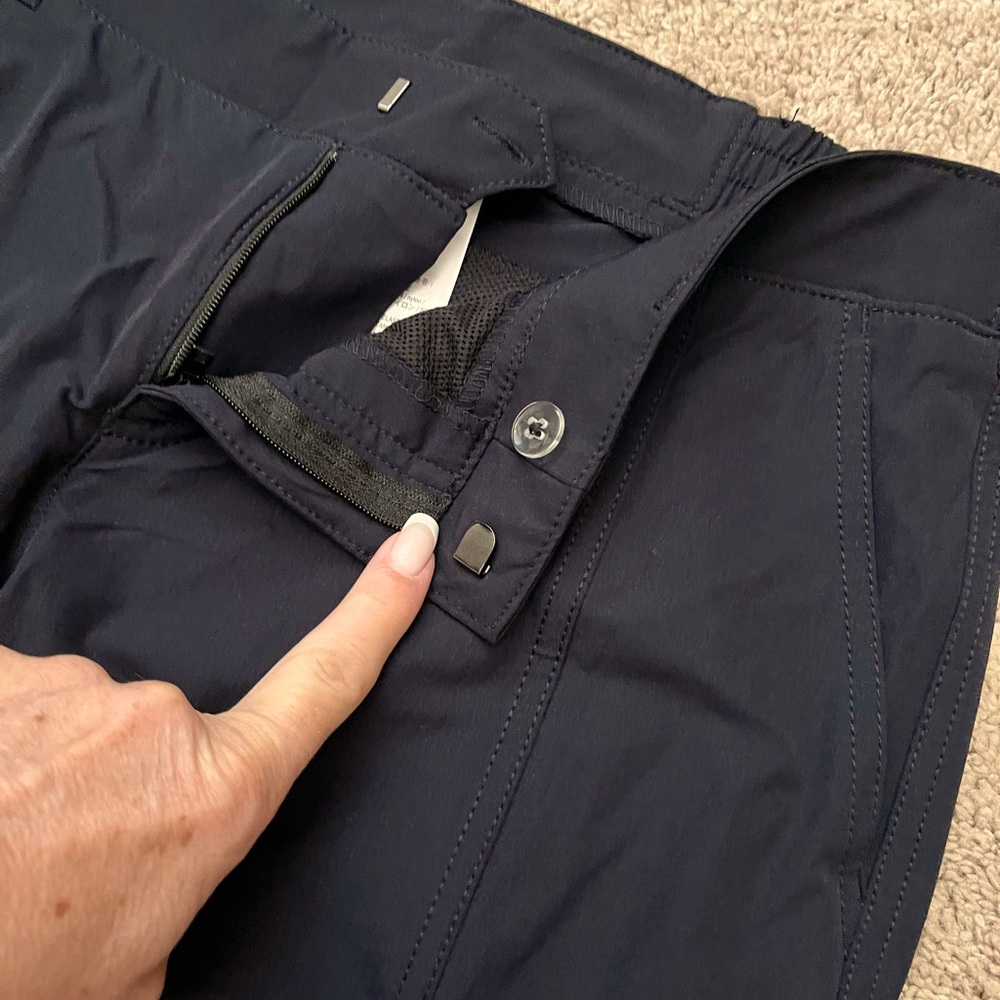 Jogging pants - Picture 2 of 4